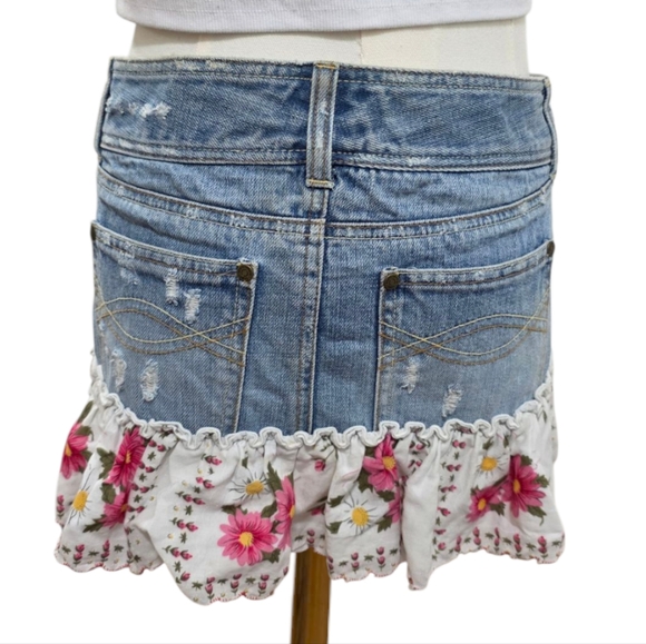 NWOT Abercrombie Vintage Denim Floral Skirt - Picture 4 of 10